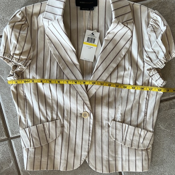 BCBGMAXAZRIA NWT Cap Sleeve Cream Jacket Size M Medium Cotton - Picture 9 of 9